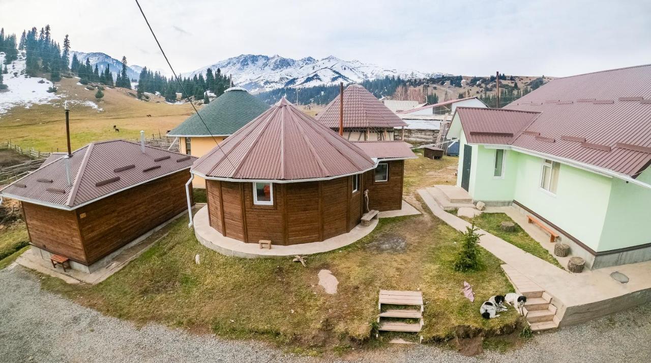 Alakol-Jyrgalan Guest House Екстериор снимка